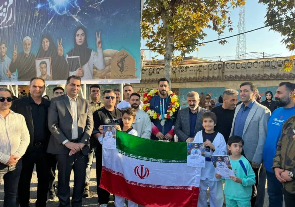 مراسم استقبال از صادقیان نایب قهرمان تکواندو