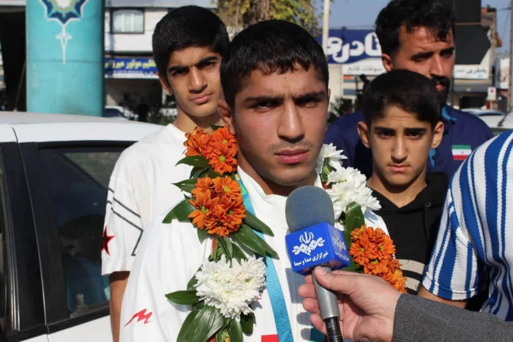 استقبال قائم‌شهری‌ها از قهرمان کشتی کشورهای اسلامی