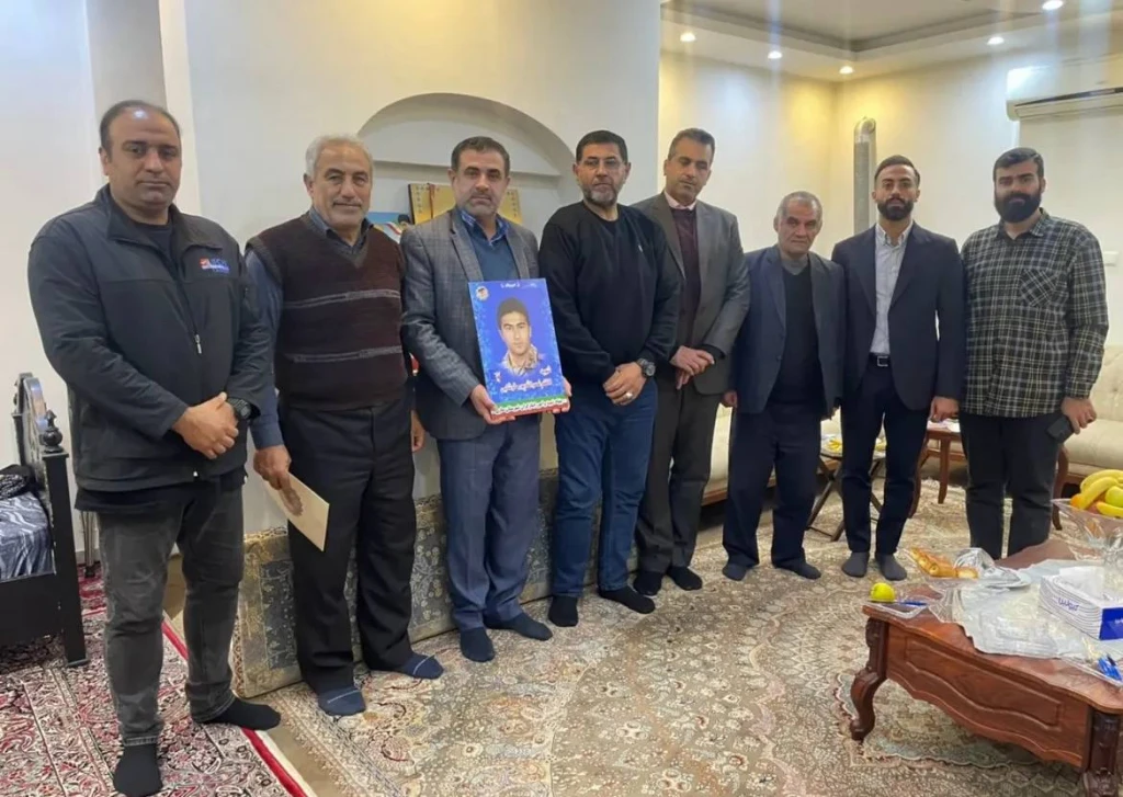 حضور رئيس اداره ورزش و جوانان مركزاستان در بيت معظم شهيد ورزشكار نصرالله پور
